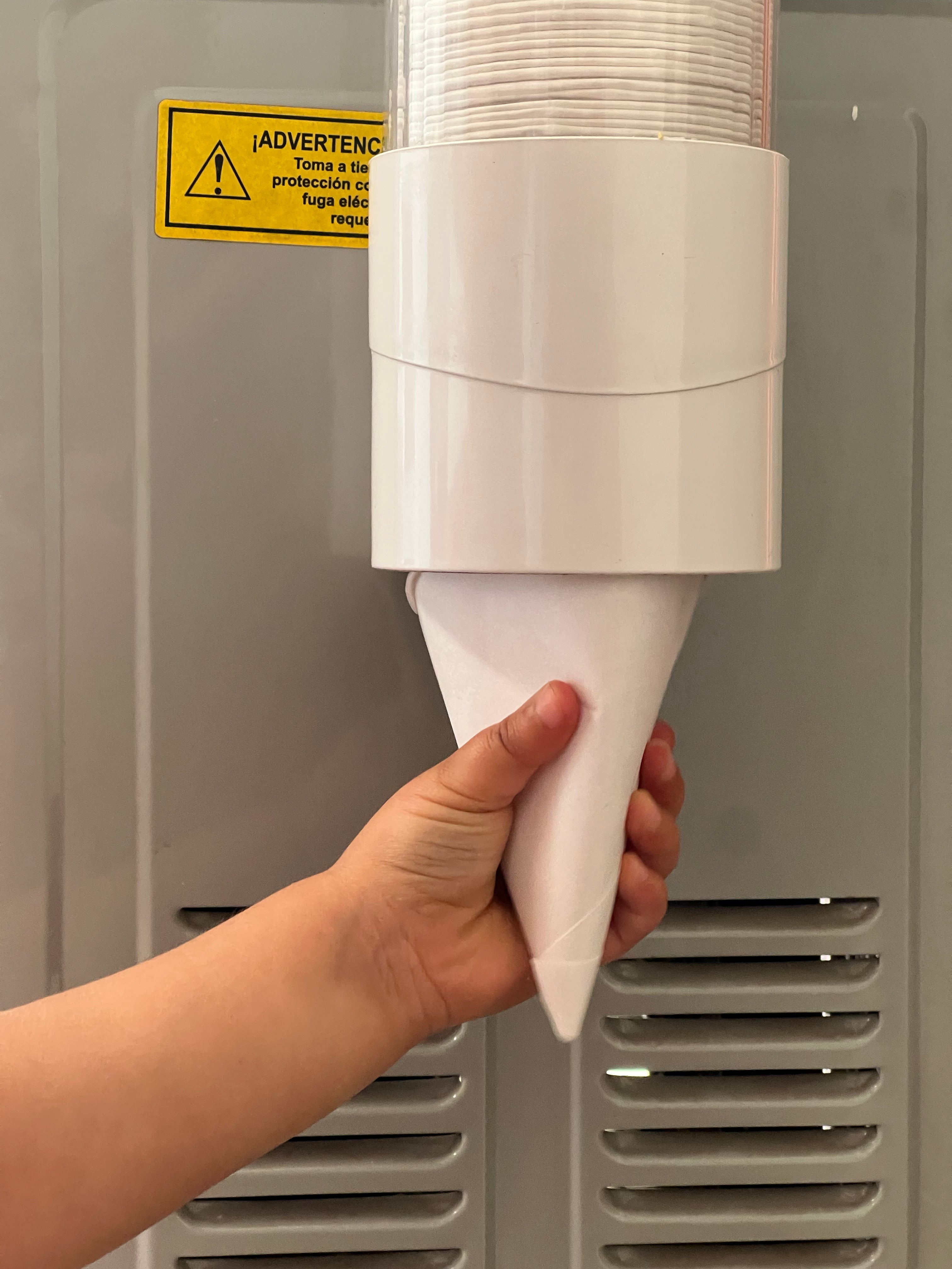 Vaso Cono de Papel Para Agua (200un)